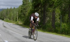 米兰百家乐-切特防守端锁死对手，新疆队强压爵士，一场跨越时空的篮球对话