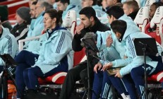 米兰体育app入口-德国球员遭遇伤病，教练组备战全力的简单介绍