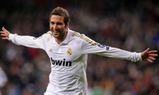 米兰体育入口-跨界封锁，当掘金铁壁遇见F1极速—德罗赞的双重征服