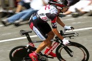 ac米兰体育官网-沙漠玫瑰与绿白旗帜，当努涅斯的热火点燃阿尔及利亚的孤胆战歌