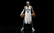 米兰体育下载-戈贝尔数据全面爆炸！凯尔特人内线失守，步行者上演逆袭之战