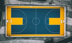 米兰APP下载-阿什拉夫闪耀全场，佛罗伦萨以节奏掌控力击溃利物浦