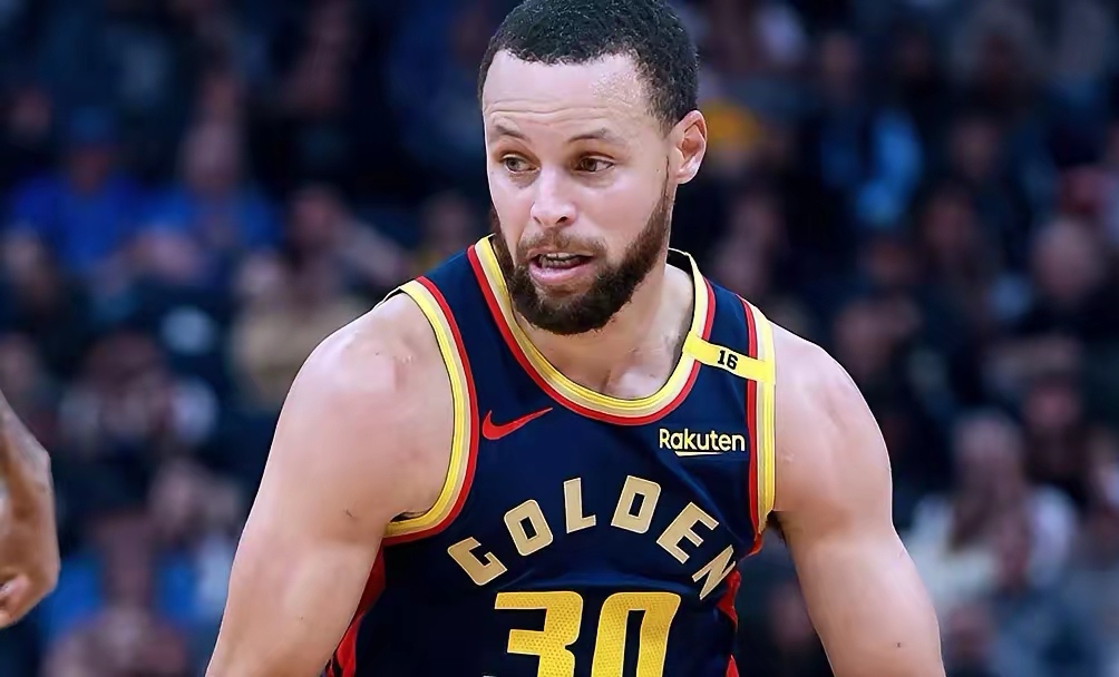 包含勇士惨败于雷霆，库里遇冷仅得15分的词条