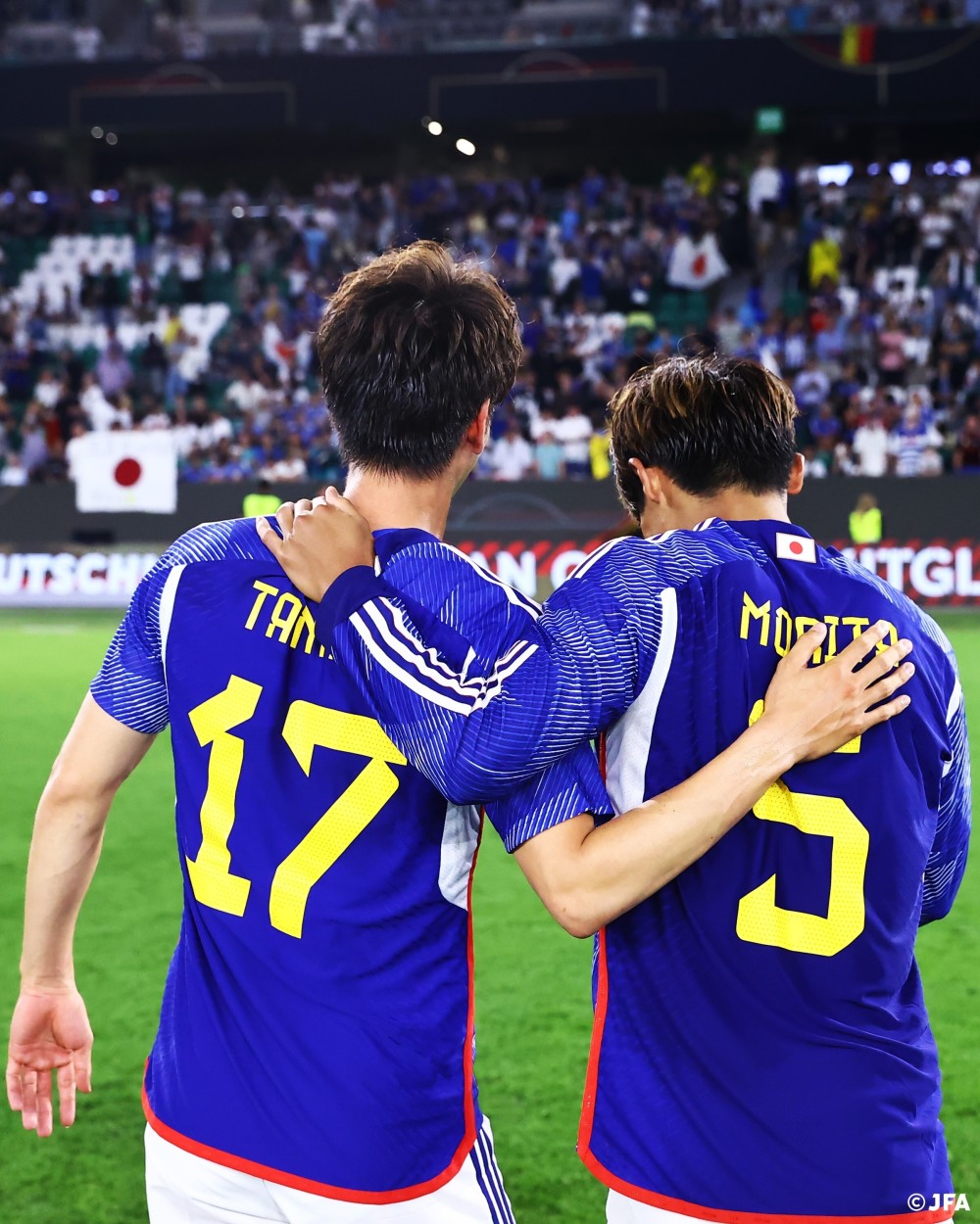 破天荒的比分领先，全队心态稳定取胜的简单介绍