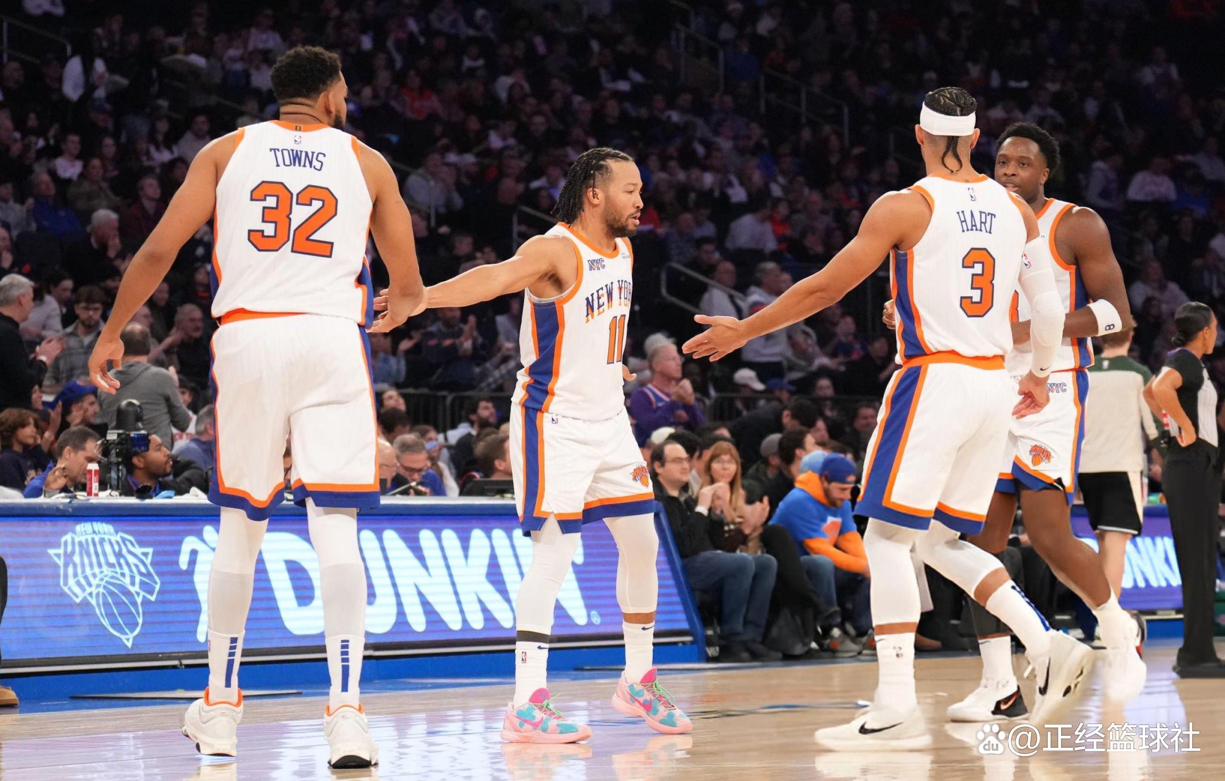 包含雄鹿队主场赢得胜利，跻身东部联盟前三名的词条