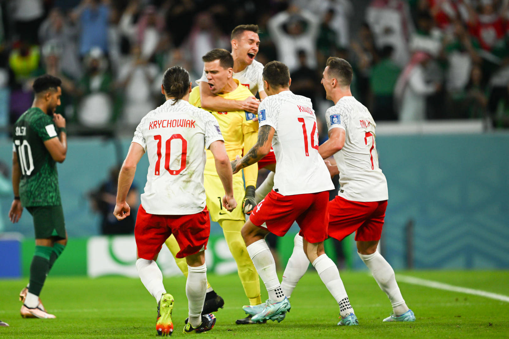 包含波兰队轻取法国队，波尔点燃赛场的词条