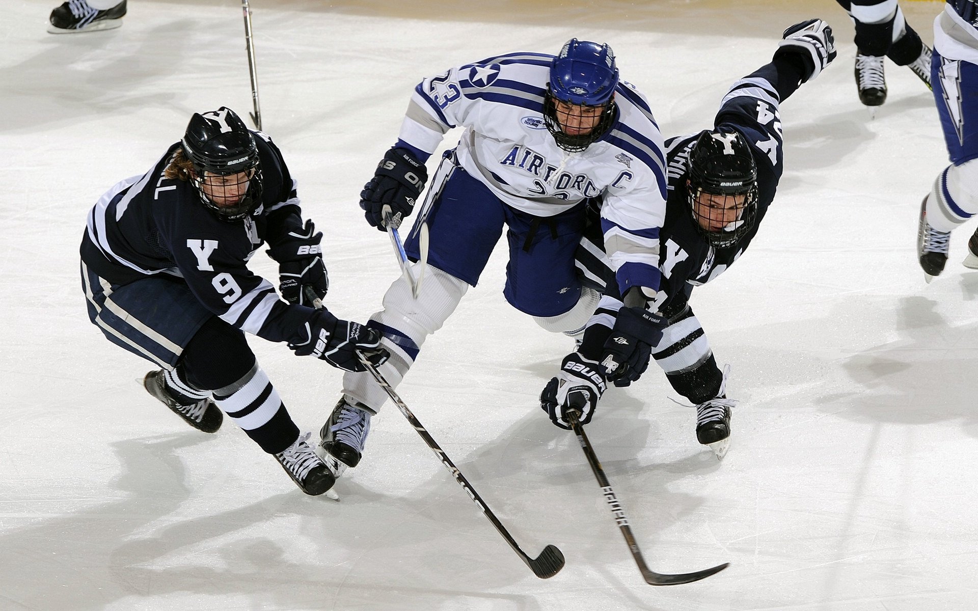 绿茵场上的魔术,篮球场上的德比,当西甲焦点战遇见NBA淘汰赛奇迹