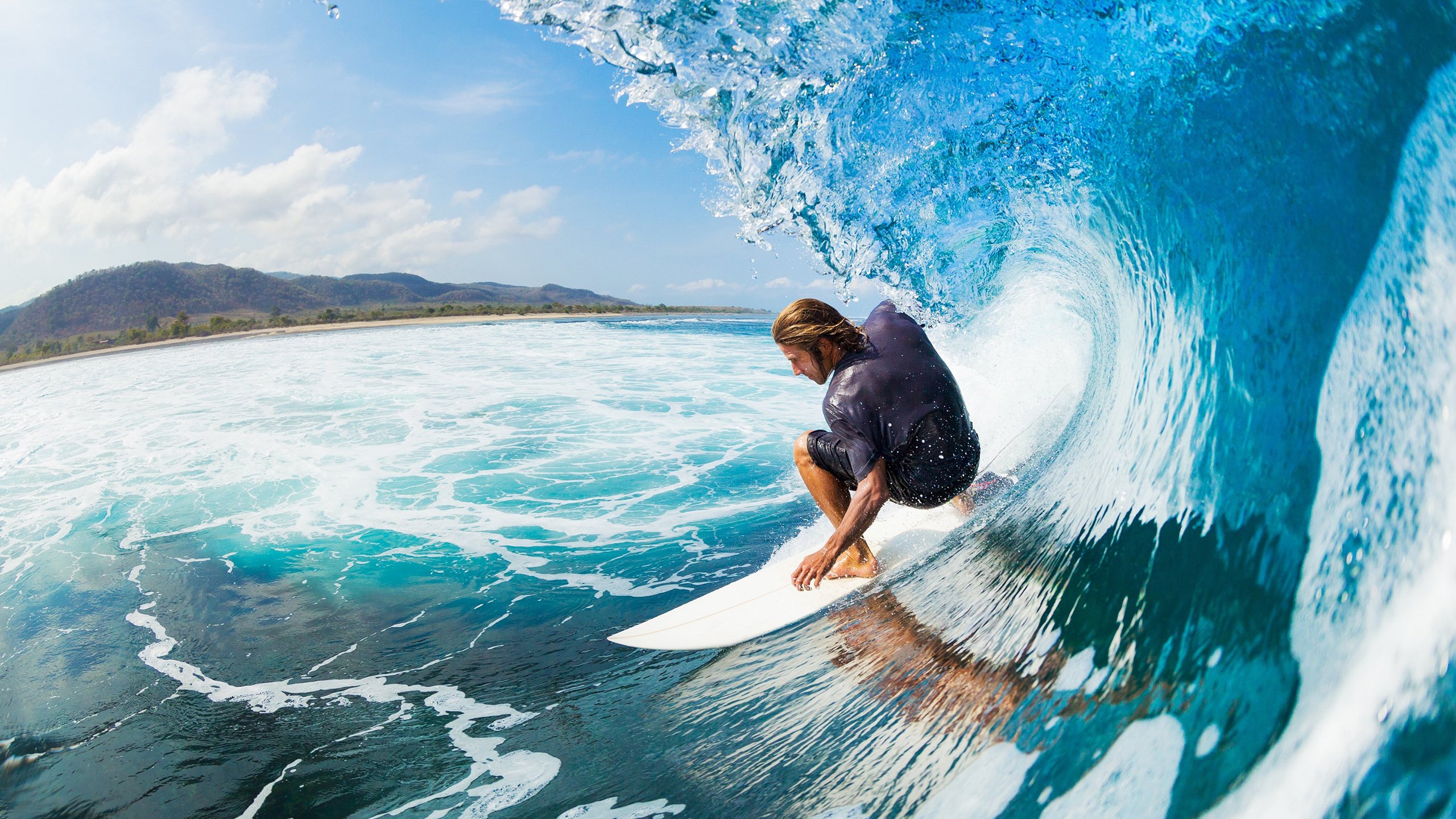 跨界统治力，从吉林男篮的团队胜利到库里在F1赛道的关键接管