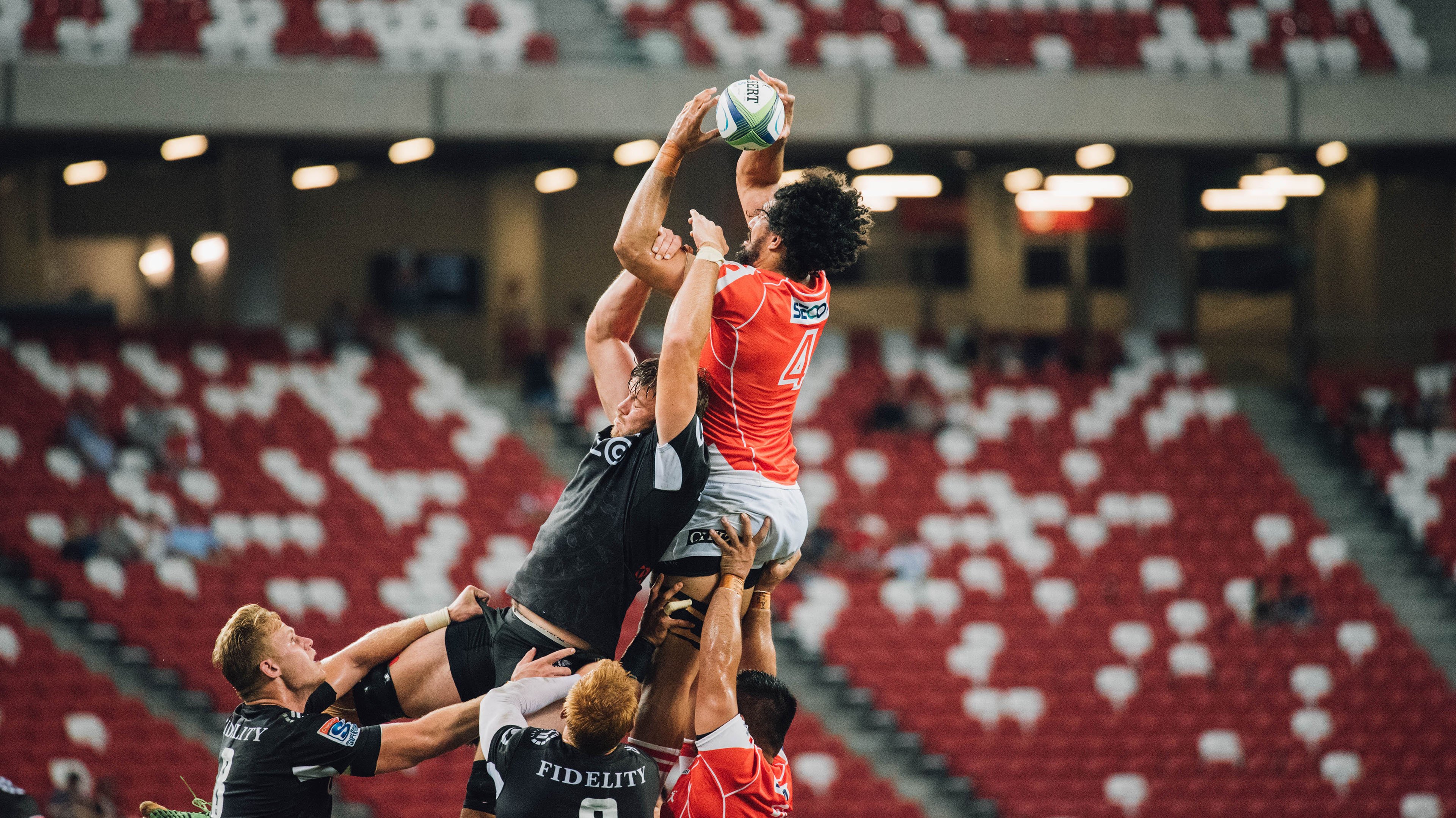 欧冠淘汰赛焦点战,篮网加时取胜勇士